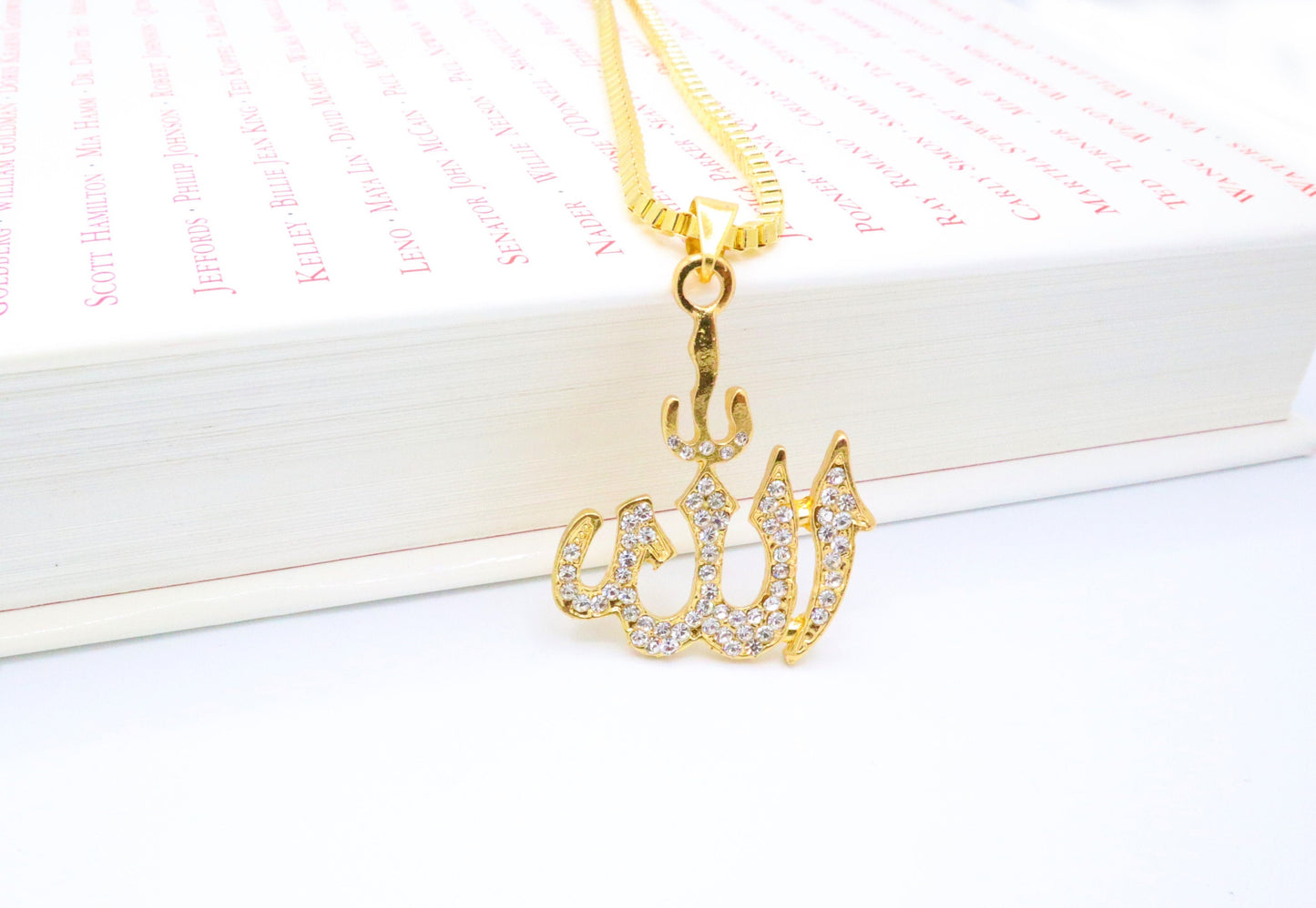 Allah Necklace With An Islamic Gold Pendant For Men And Women To Give As Perfect Islamic Gift During Eid and Ramadan