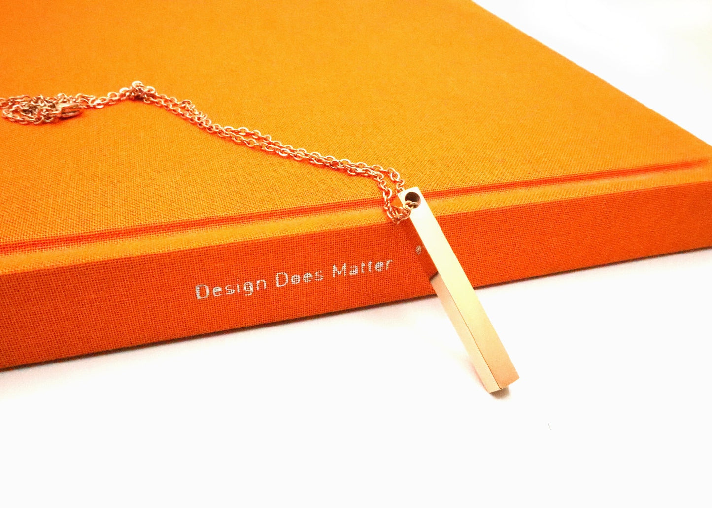 Personalized Vertical Bar Necklace To Give As Valentine Gift For Her | Custom Engraved 3D Bar Pendant Personalized With Your Special Message