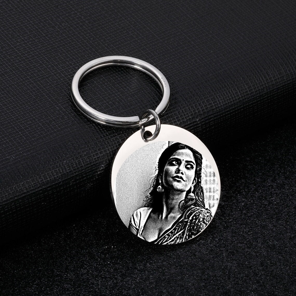 Personalized Potrait Photo Keyring Keychain Engraved With Your Custom Image And Message To Give As A Keepsake Gift | Personalized Gifts