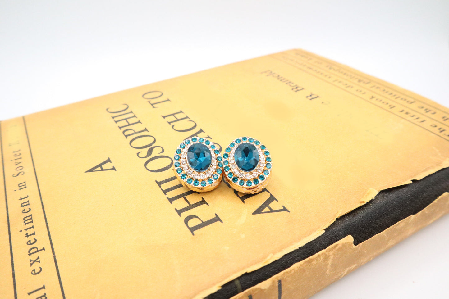 Hijab Pins With Magnet To Wear With Hijabs, Scarfs, Shirts, Blouses and Chiffon - Set of 2 (Blue)