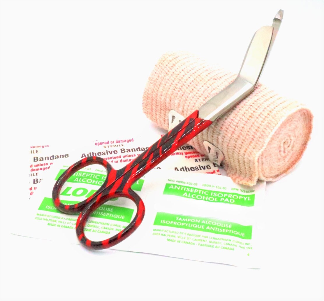 Custom Engraved Bandage Scissors With Unique Leopard Pattern for Nurses, Vet Tech, Nursing Student And Nurse Appreciation Graduation Gift