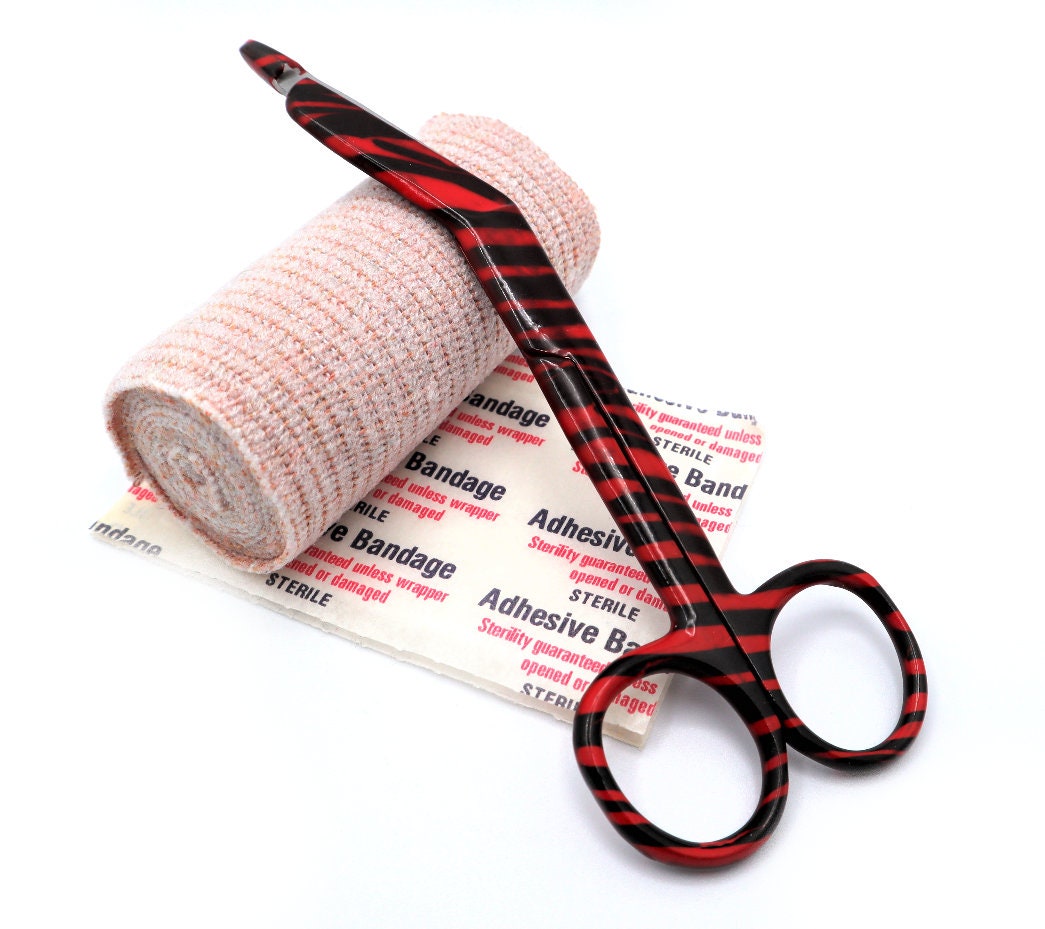 Custom Nurse Appreciation Bandage Scissors, Gift For Vet Tech Veterinary Nursing & Vet Students, Personalized Gifts for RN, Nurse Badge Reel