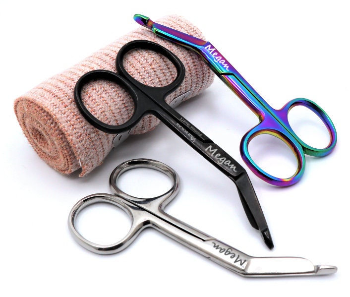 Vet Tech Gift Set With Personalized Bandage Scissors And Suture Scissor For Nurse And Nursing Students, Engraved Nurse Gifts and Accessories