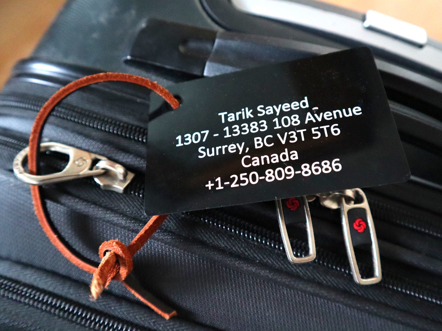 Luggage Tag Personalized For Globetrotter Traveler With Custom Engraved Contact Card | Travel Gift Bag Tag And Luggage Strap Accessory