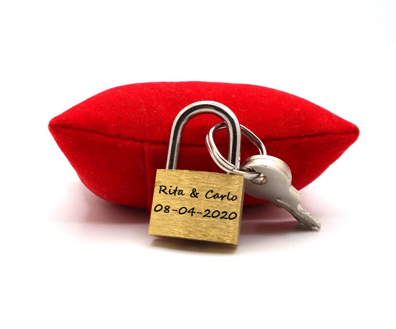 Personalized Love Lock For Valentine And Wedding Gift Engraved With Your Message | Custom Engraved Paris Love Lock Padlock With Heart Shape