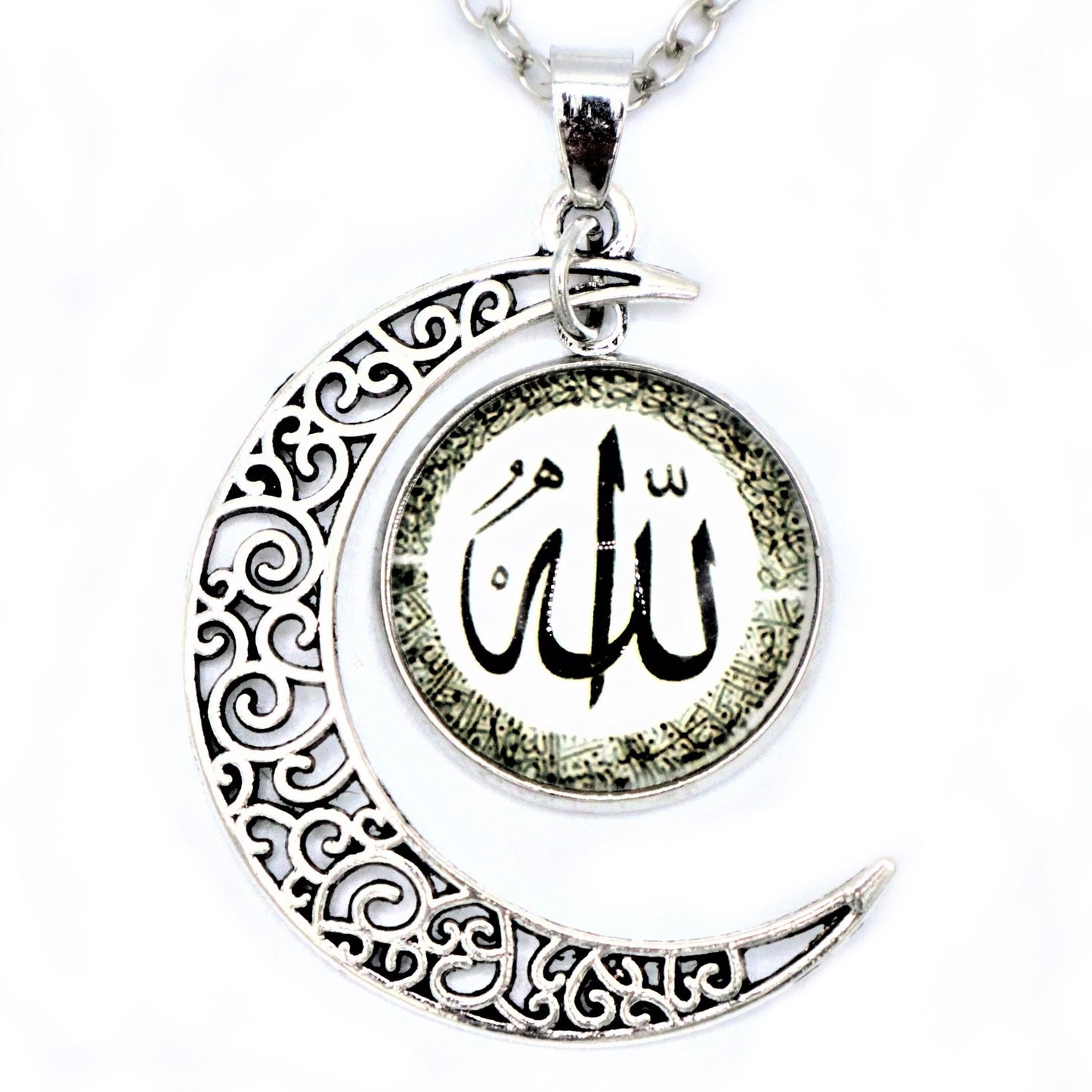 Allah Islamic Necklace Pendant With An Adjustable Silver Chain To Give As Islamic Eid Gifts For Women During Ramadan