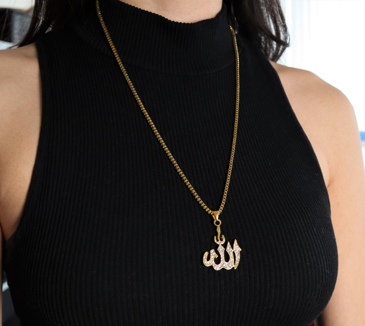 Allah Necklace With An Islamic Gold Pendant For Men And Women To Give As Perfect Islamic Gift During Eid and Ramadan