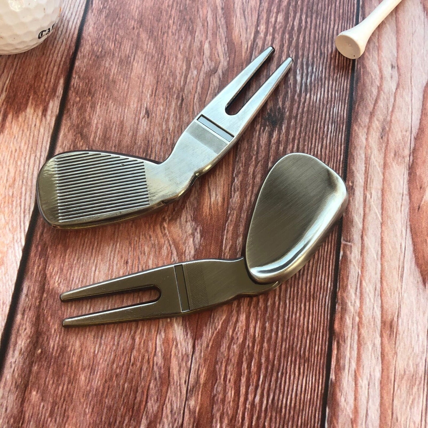 Personalized Golf Ball Marker Divot Tool, Custom Groomsmen Golf Ball Marker Gift, Engraved Father of the Groom  Gift, Customized Golf Gifts