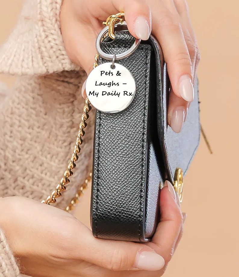 Personalized Vet Tech Gift Appreciation Keychain for Veterinary Vet Technician and Vet Nurses, Custom Vet Tech Gifts With Your Message